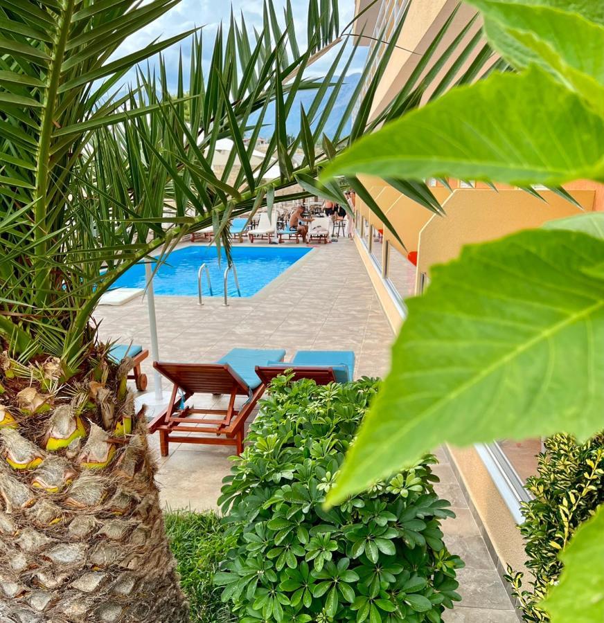 Karos Hotel Llaman Himarë Eksteriør billede